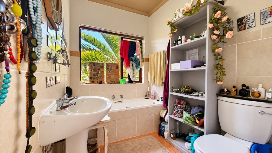 3 Bedroom Property for Sale in King George Park Western Cape